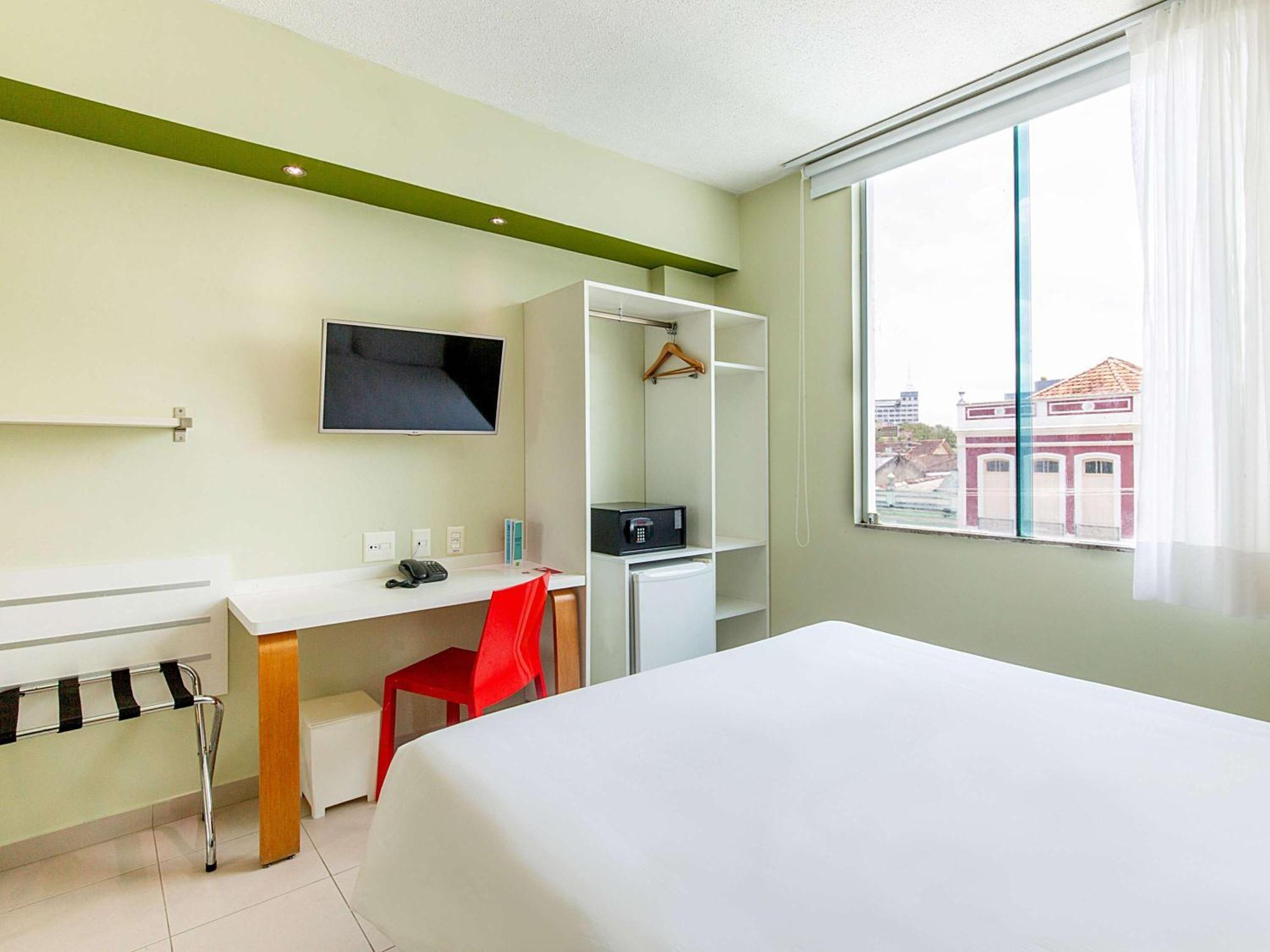 Ibis Styles Manaus Hotel Exterior photo